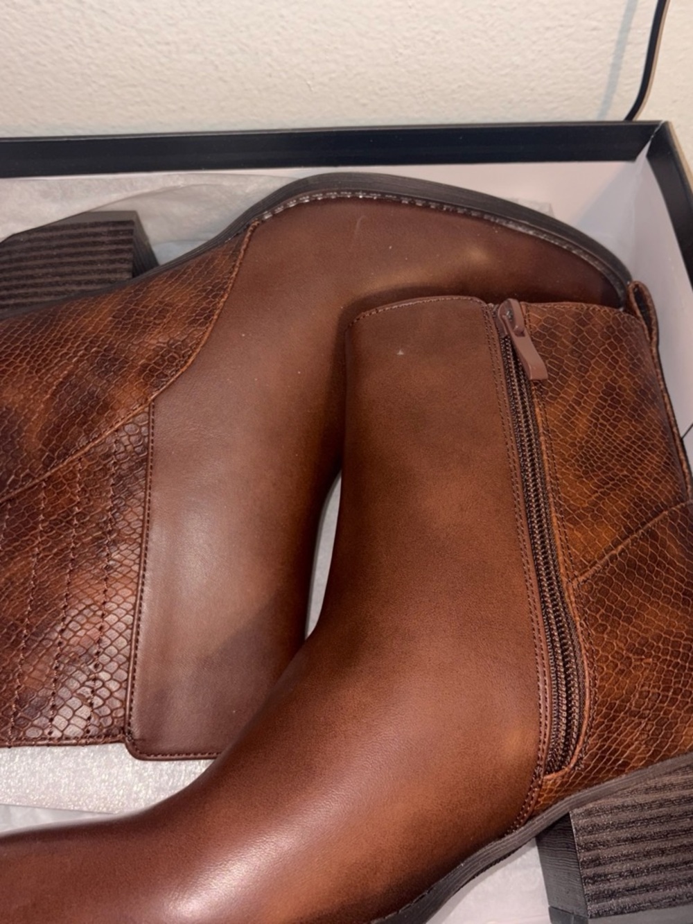 Laundry By Shelli Segal Brown Leather & Embossed Ankle Booties